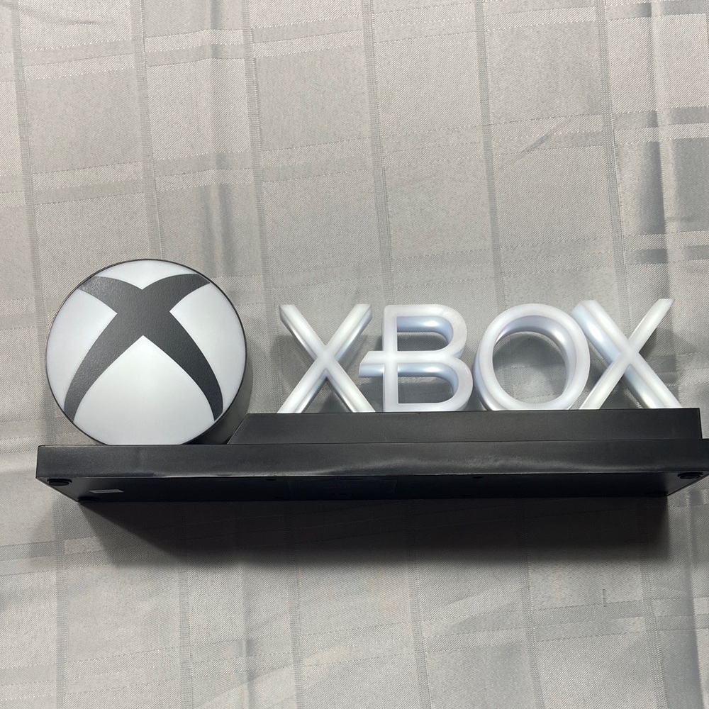 Xbox LED Shelf Light
